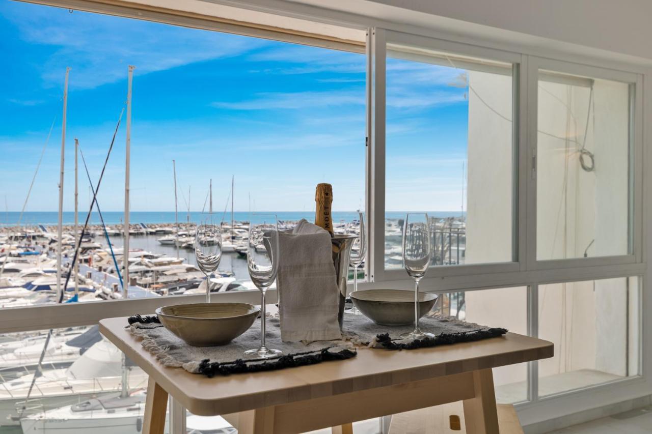 Luxurious Frontline Penthouse In Puerto Banus Apartment Marbella Exterior photo